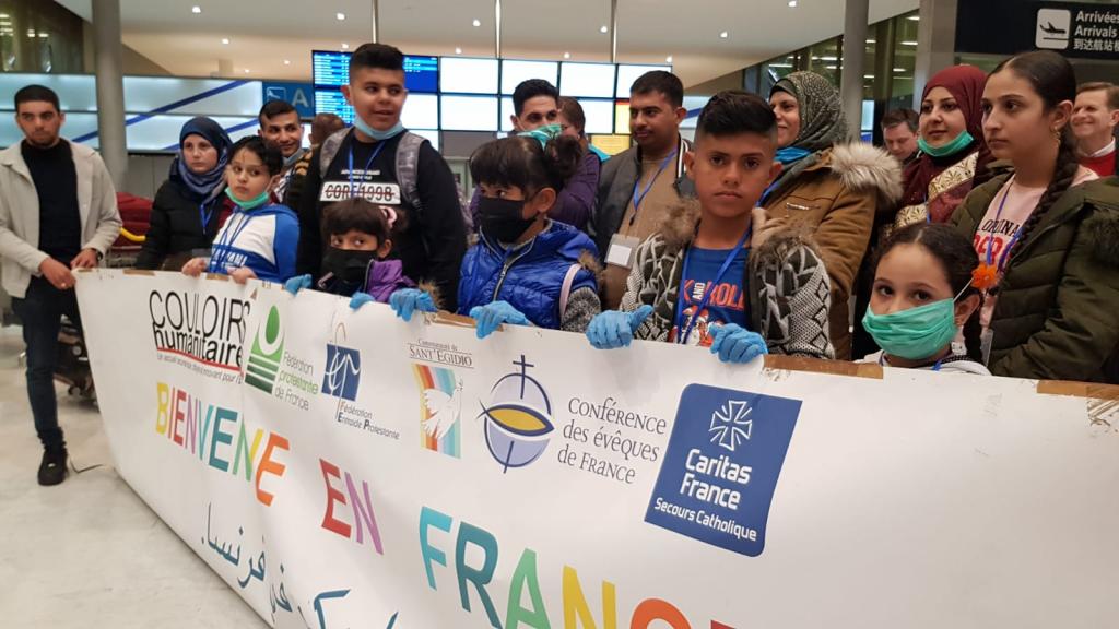 Cinque famiglie siriane accolte in Francia dal Libano attraverso i #corridoiumanitari